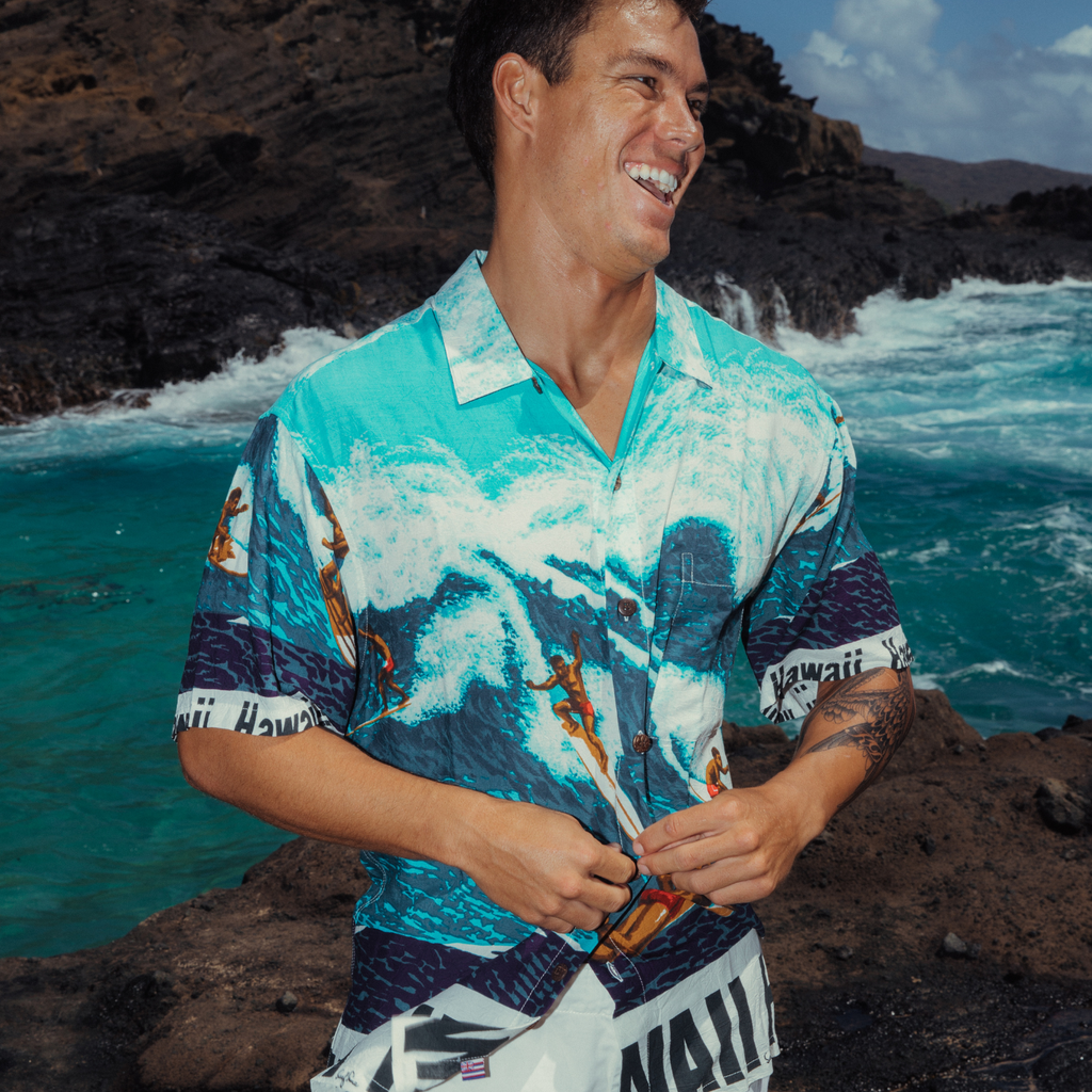 Men's Retro Aloha Shirt - Big Wave